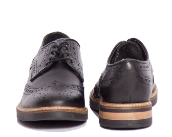 Zapatos negros casuales con estilo