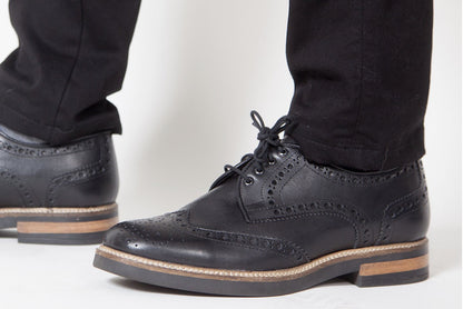 Zapatos Brogue Color Negro