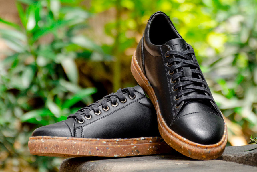 Viceversa – Tenis Cap-Toe Color Negro